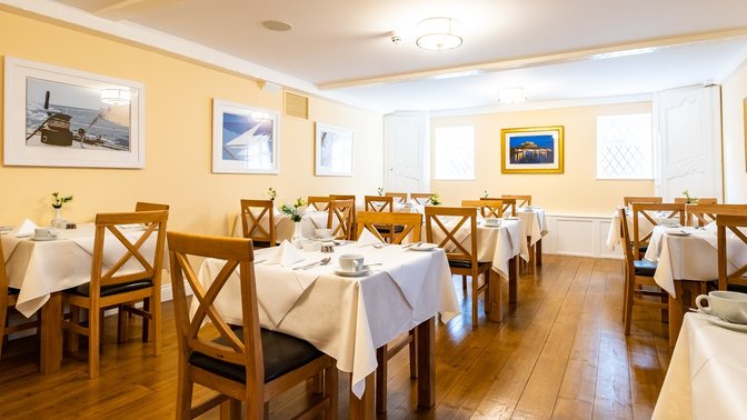 Almorah Hotel