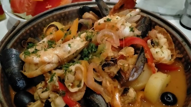 Barros' Tropical Bistro