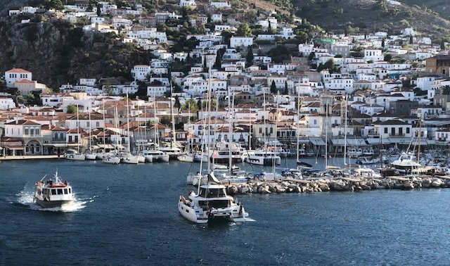 Boat Rentals, Yacht Charters/Sales, Cabin Charter, Crewing, Maritime Ride Shares & Water Adventures