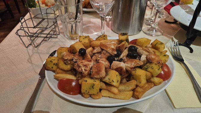 Mira Restaurant (Miraflores)