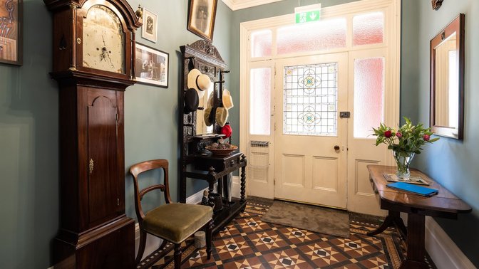 La Croix Guest House