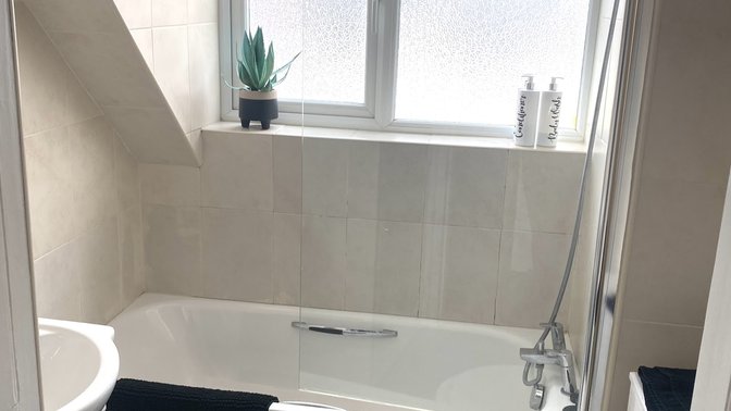 Aquila House - Serviced Apartments - Holiday Lets