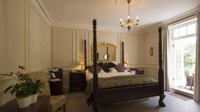 Chateau la Chaire Hotel