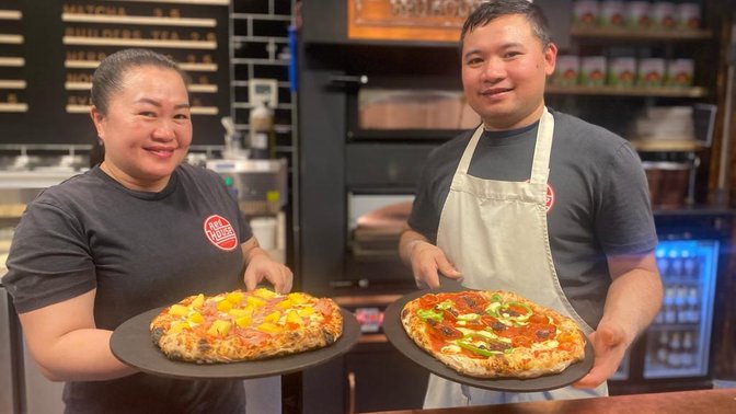 Red House Coffee, Bar & Pizzeria