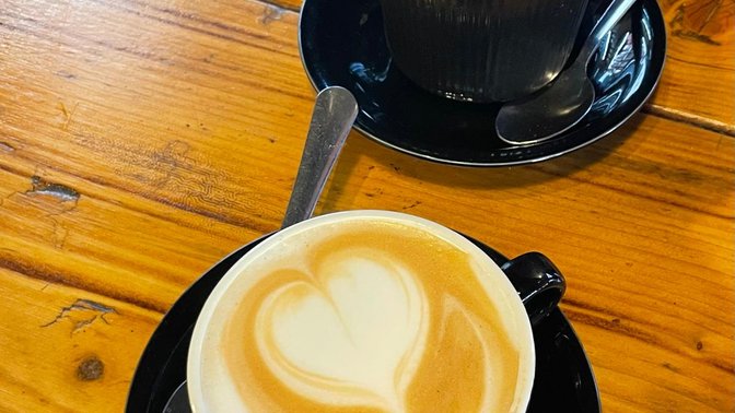 Red House Coffee, Bar & Pizzeria