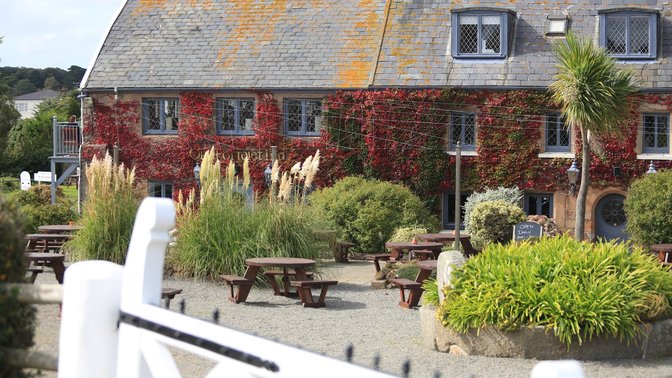 The Portelet Inn - Randalls Pubs