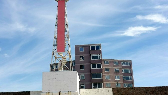La Gréve d'Azette Lighthouse