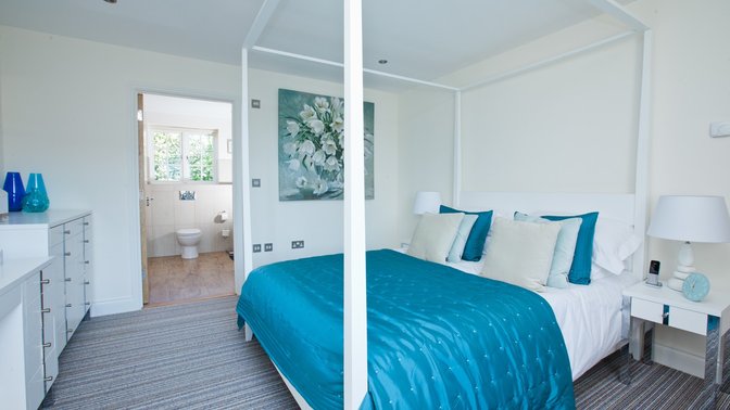 Macole's Self Catering Holidays Limited