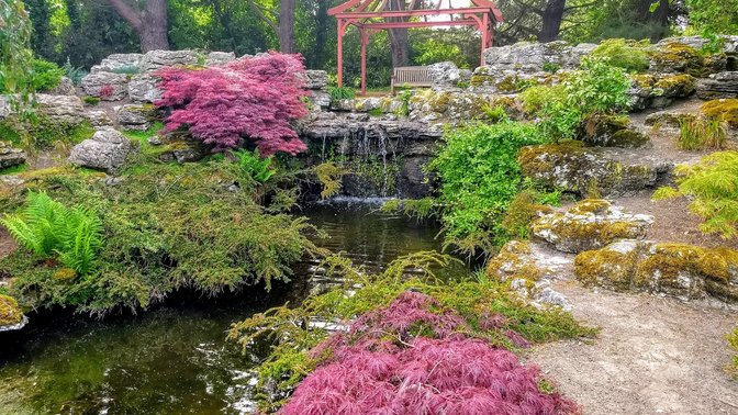 The Botanic Gardens and Samarès Manor