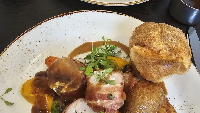 Ob mizi At the Table