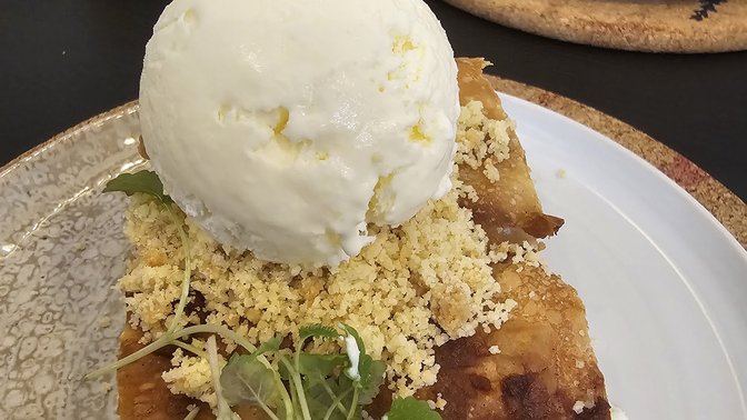 Ob mizi At the Table