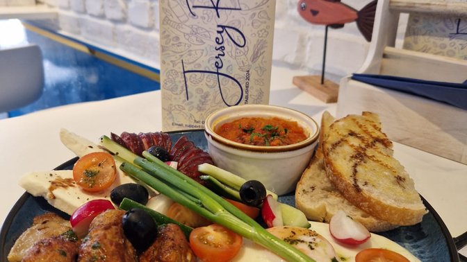 Jersey Roseville Cafe