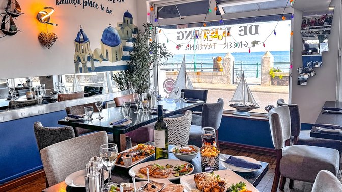 De L'Etang Greek Taverna & Accommodation