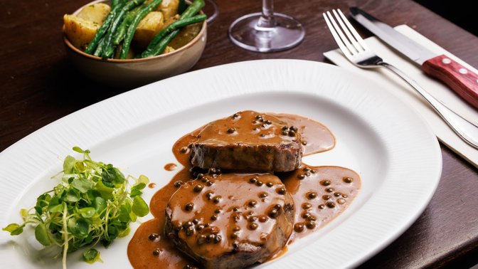 The Grill at The Royal Yacht