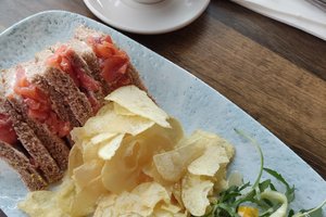 Coast Bar \u0026 Bistro