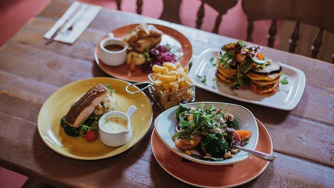 Les Fontaines Tavern