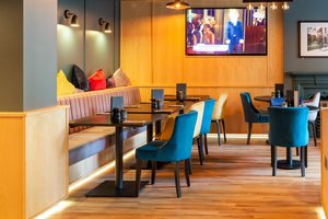 Chambers Sports Bar \u0026 Nightclub