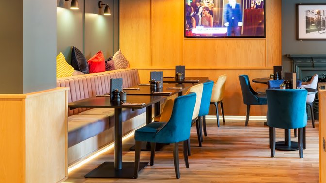 Chambers Sports Bar & Nightclub