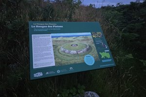 La Hougue des Platons