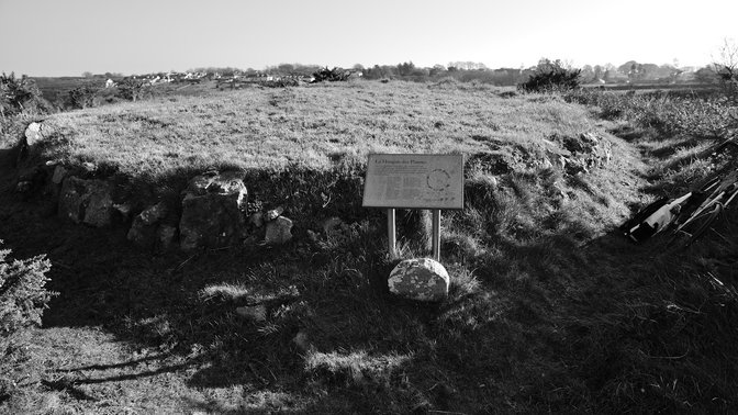 La Hougue des Platons