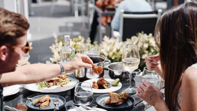 The Salty Dog - Cafe, Bar & Bistro