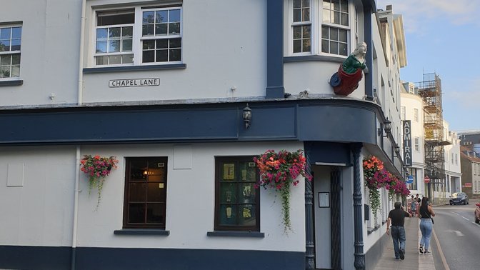 The Admiral Tavern - Randalls Pubs