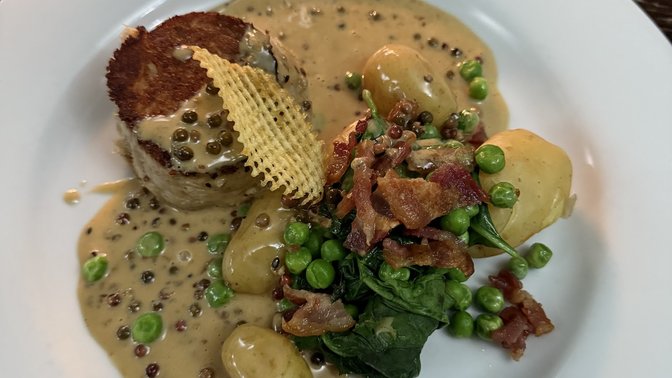 Bass & Lobster Restaurant