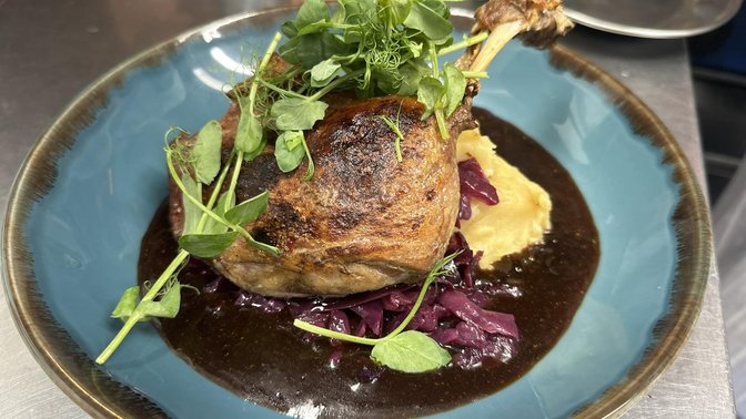 AHA cafe lounge & restaurant