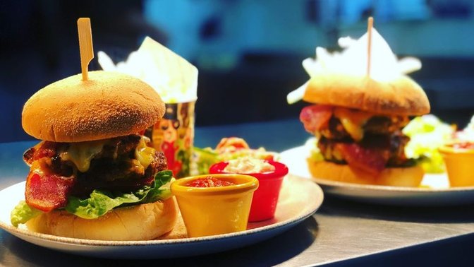 AHA cafe lounge & restaurant