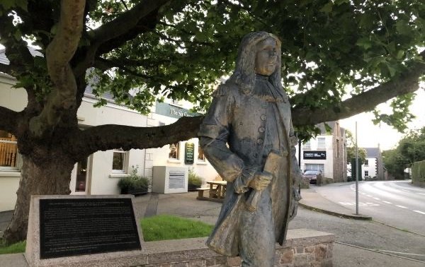 Sir George de Carteret Sculpture