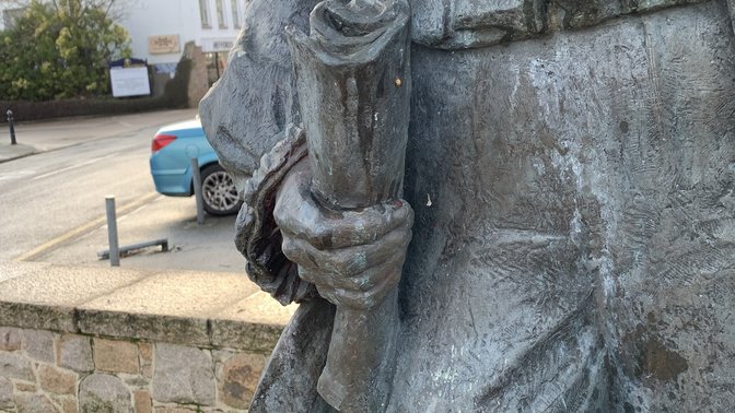 Sir George de Carteret Sculpture