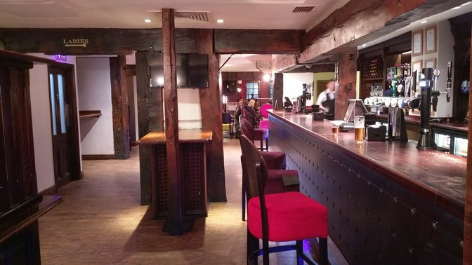 Chambers Sports Bar & Nightclub