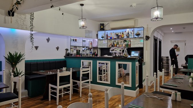 Chupe's Greek Taverna