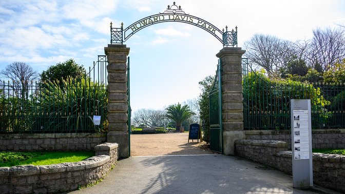 Howard Davis Park