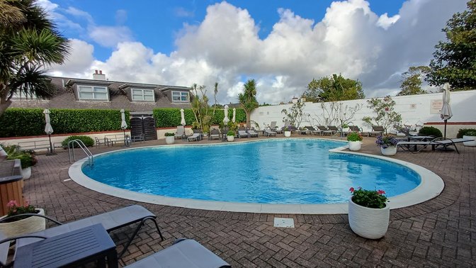 La Place Hotel