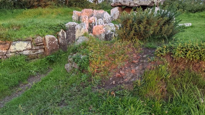 La Pouqelaye de Faldouet Dolmen