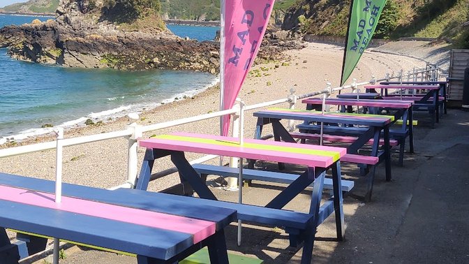 Mad Mary's Bouley Bay Beach Cafe