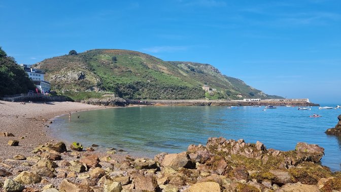 Mad Mary's Bouley Bay Beach Cafe
