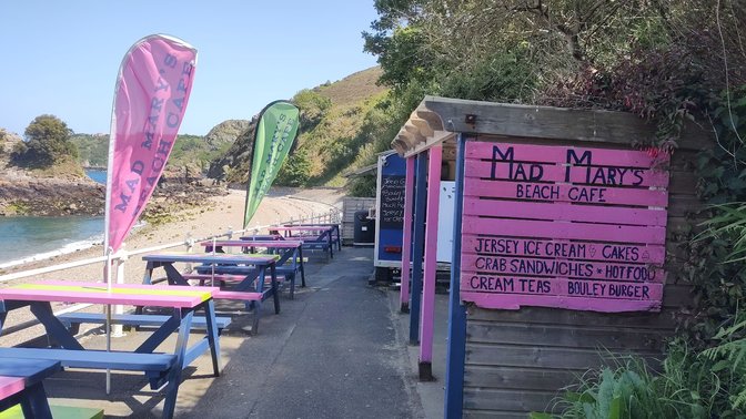 Mad Mary's Bouley Bay Beach Cafe
