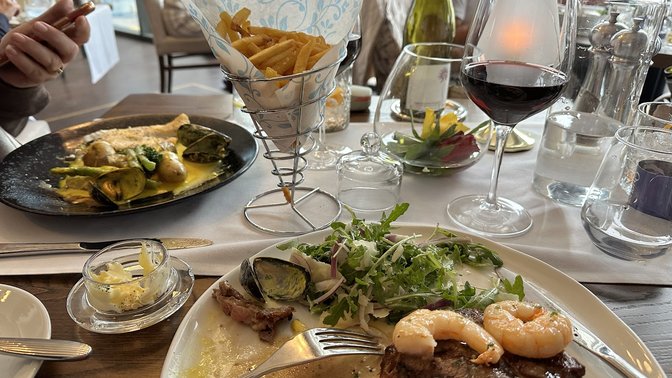 Quayside Bistro & Grill