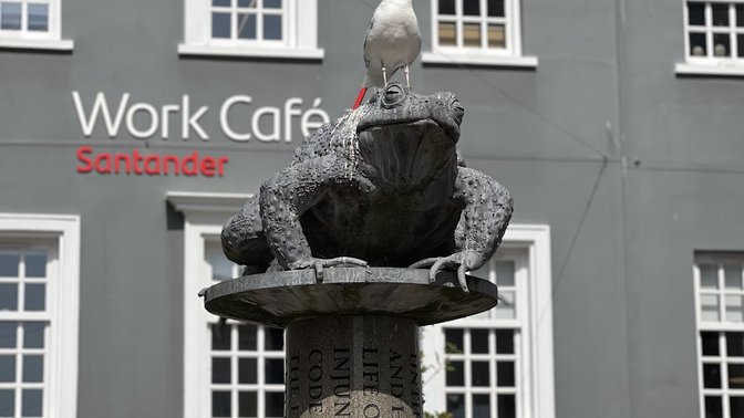 Statue of The Toad