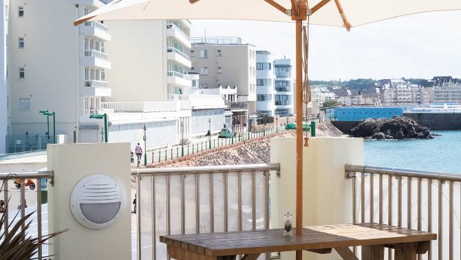 The Good Egg Beach Cafe