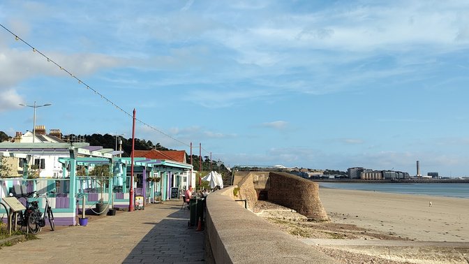 The Lookout Beach Cafe & Restaurant