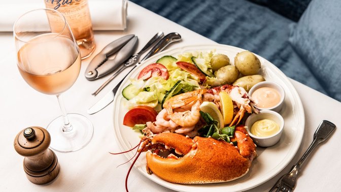 The Moorings Hotel & Restaurant