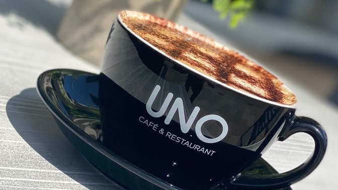 Uno Café & Restaurant