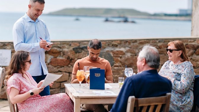 White Horse Beach Bar & Eatery