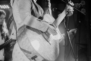 Emily Faye and Evening Acoustics: Weekends at La Terrasse
