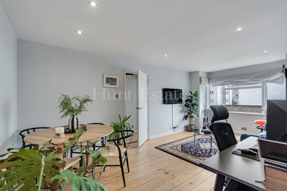 NEW PRICE & OPEN VIEWING | Saturday 28th June | Apt 91 Marett Court £325,000