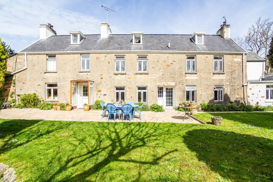 OPEN VIEWING | Saturday 28th June | Oak Lodge £2,300,000