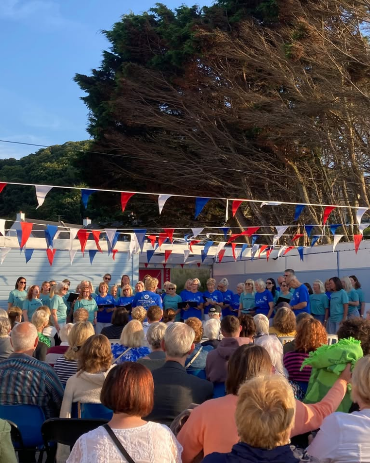 Greve de Lecq Music Nights: Progressive Chior & Pimms